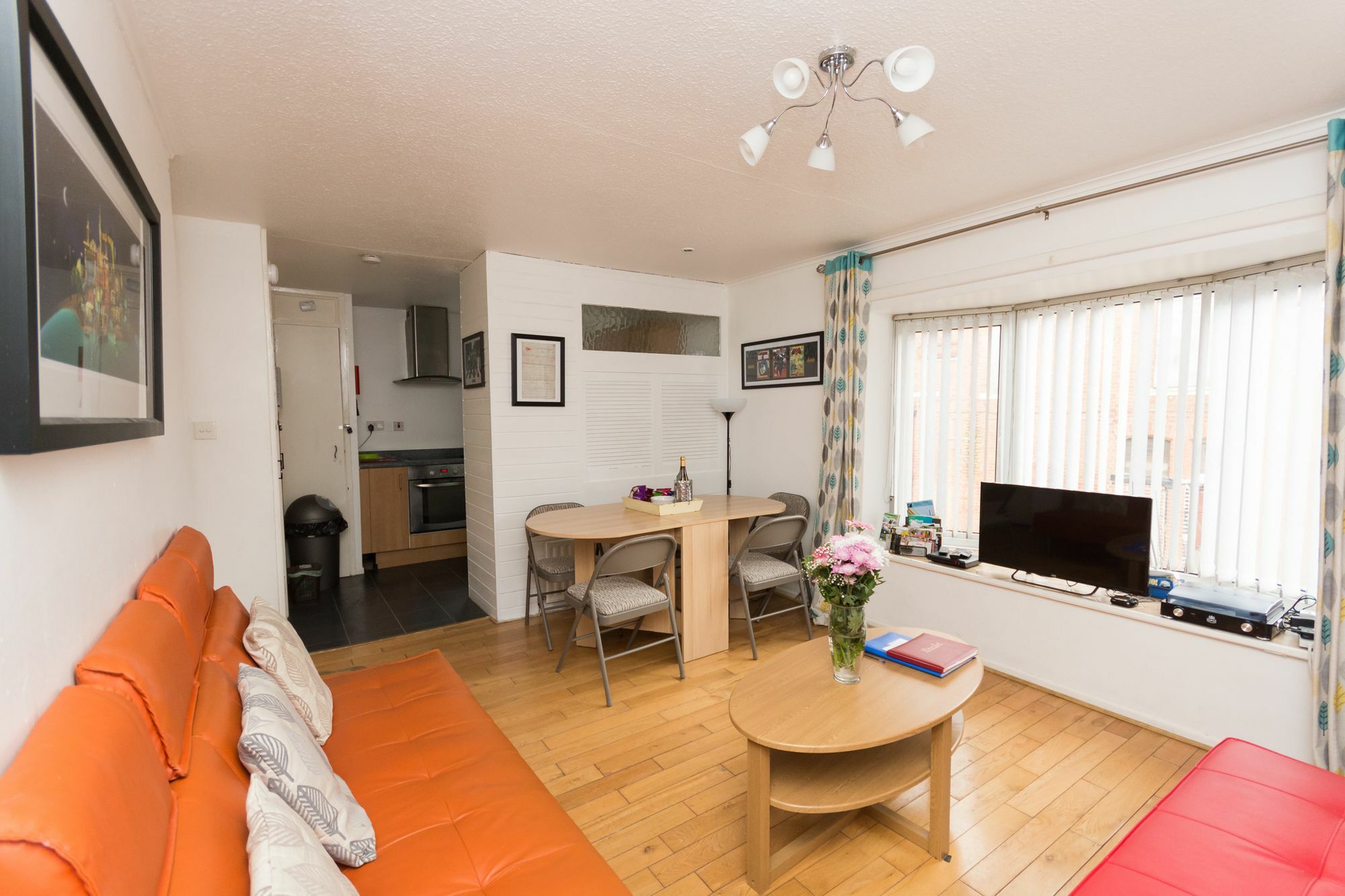 Very Central Location- Free Parking - 2 Bedrooms Belfast Exterior foto